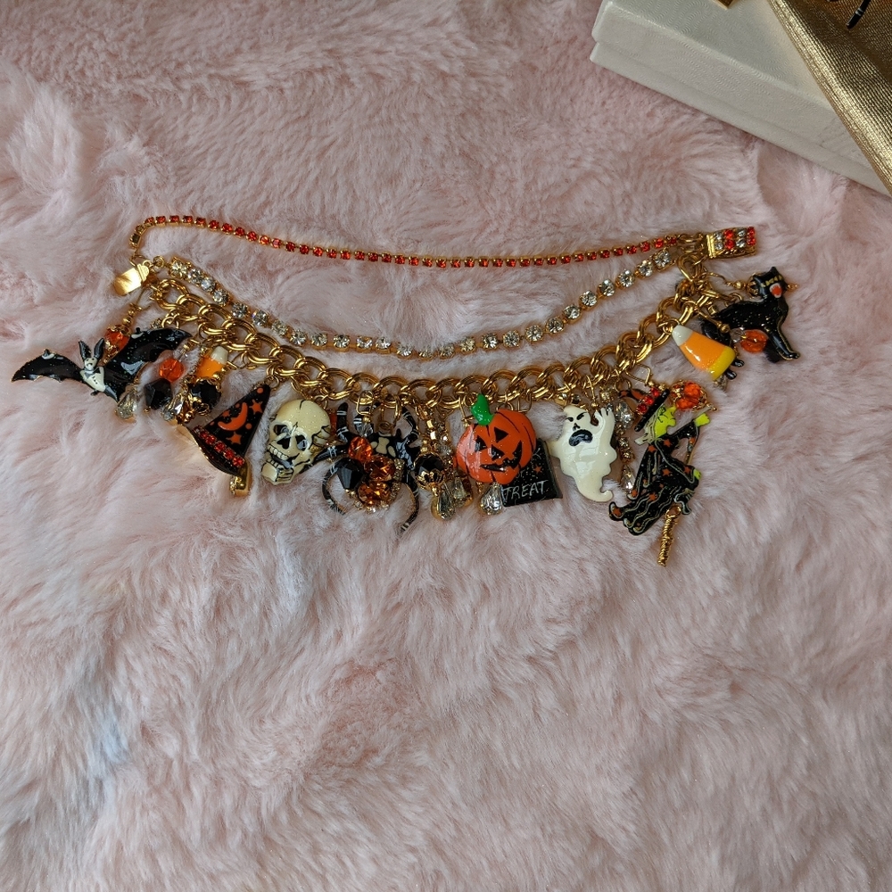 Lunch At The Ritz 3 Chain Charm Bracelet Gold Tone Vintage Halloween Witch Cats